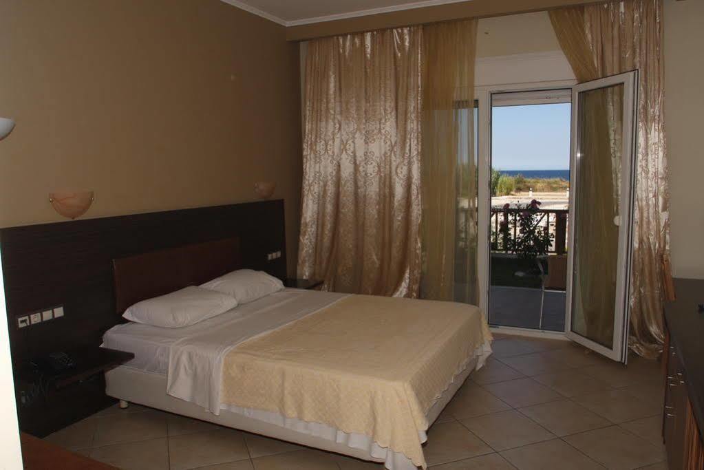 Samothraki Village 3*